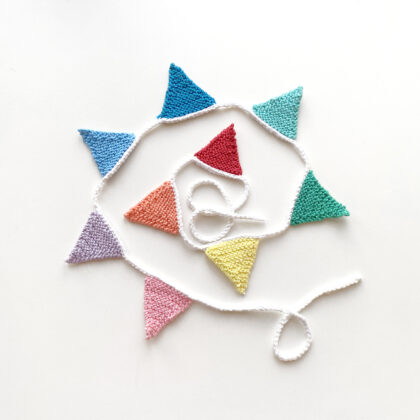 Knitted Garland